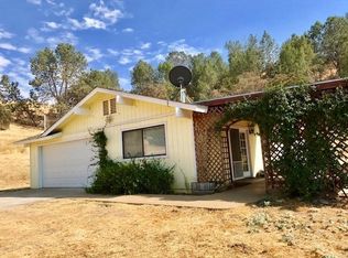 23650 Loper Valley Ln, Prather, CA 93651