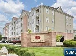 535 Bushes Ln, Elmwood Park, NJ 07407