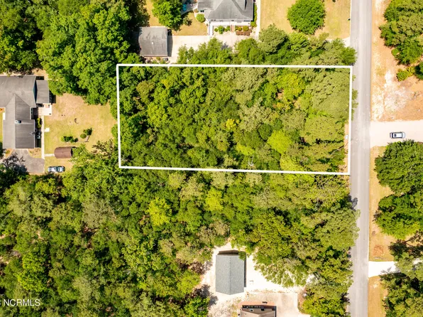 121 Lakeshore Drive, Minnesott Beach, NC 28510