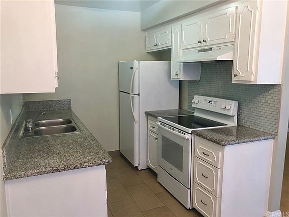 3rd image of 335 Cedar Ave Unit 401