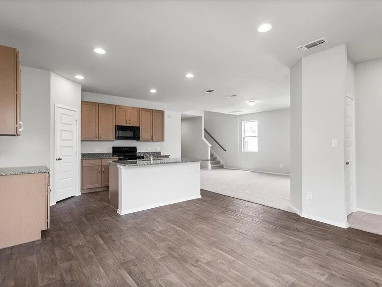 13300 Riding Dr — Photo 12
