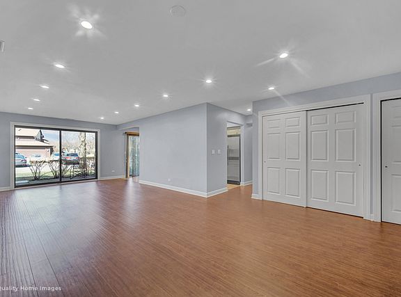 5th image of 3111 Toulon Dr