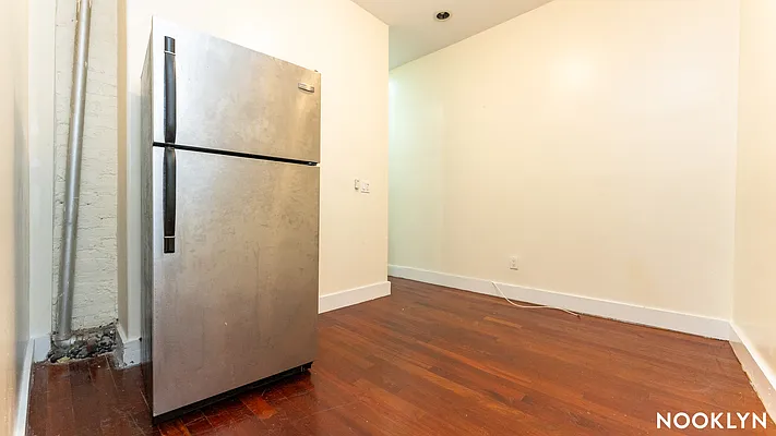 Rented by Nooklyn NYC LLC | media 29