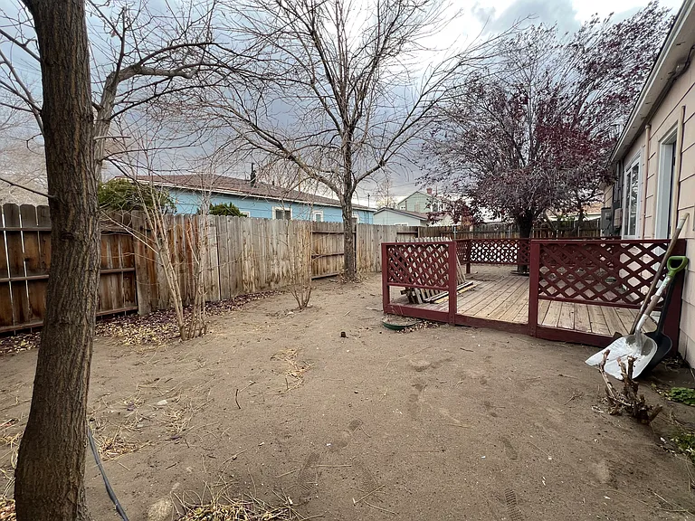 1915 I St — Photo 14