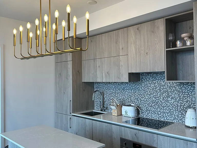 1 Yorkville Ave #1611 — Photo 13