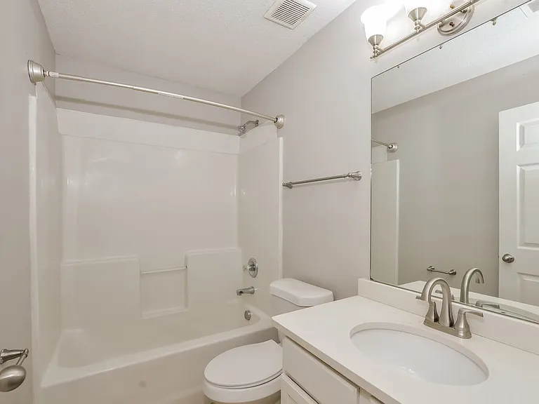 8280 Dexter Ridge Cv E — Photo 15