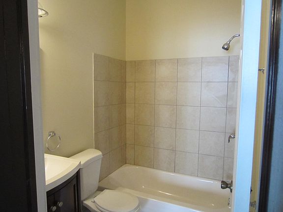 4th image of 1734 Corning Ave #Dwn