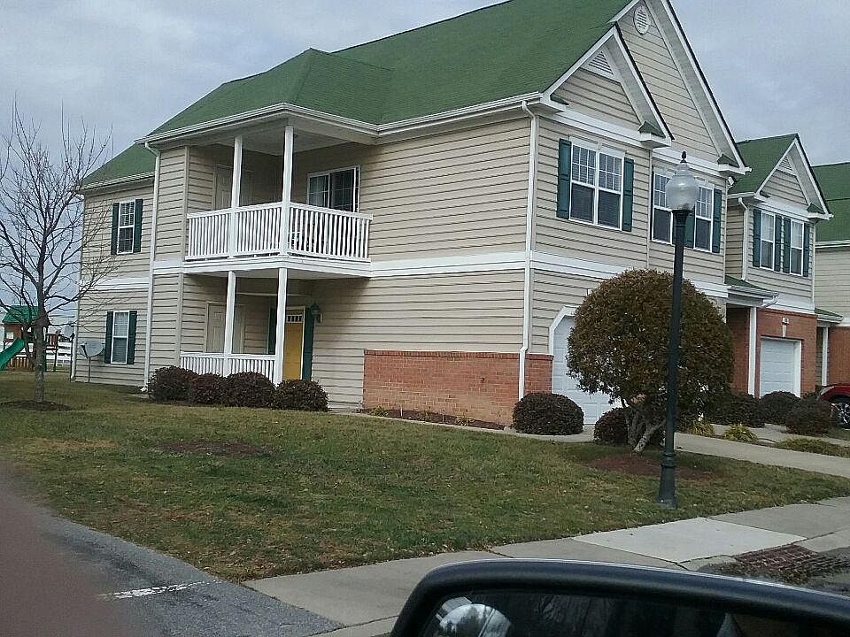 2nd image of 701 S Adams Landing Rd