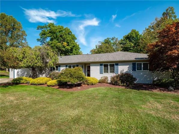 16912 Albion Rd, Strongsville, OH 44136