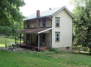 326 Carnahan Rd, Creekside, PA 15732