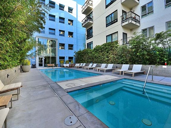 3rd image of 889 Date St Unit 316