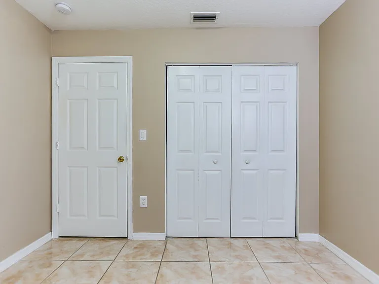 18081 SW 152nd Ct — Photo 9