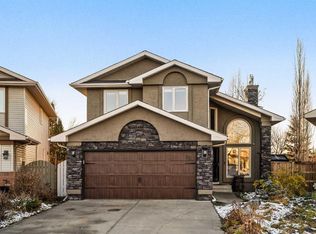 25 NE McKinley Bay SE, Calgary, AB T2Z1V4
