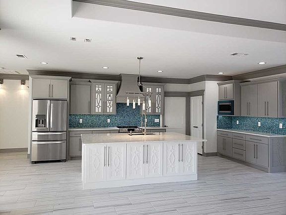 5th image of 6102 Katie Ln
