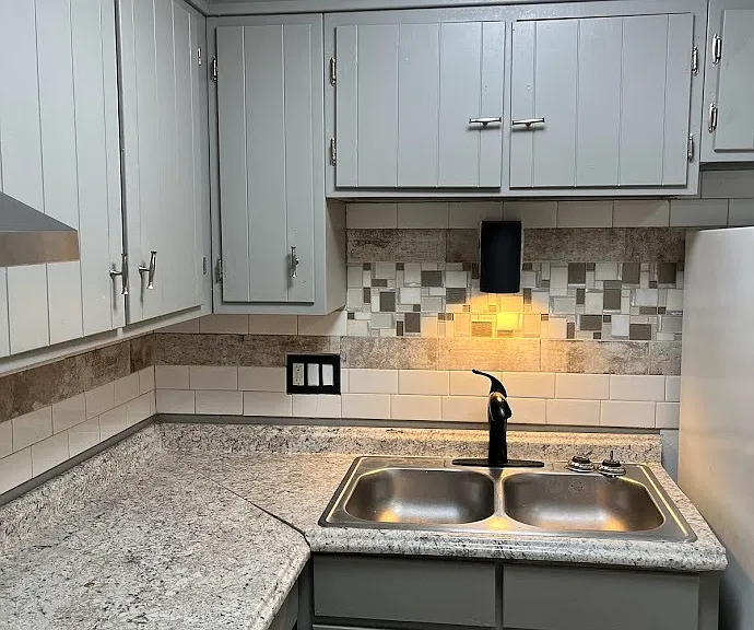 202 Kenbrook Dr — Photo 1