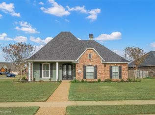 422 Carnaby Ct, Bossier City, LA 71111