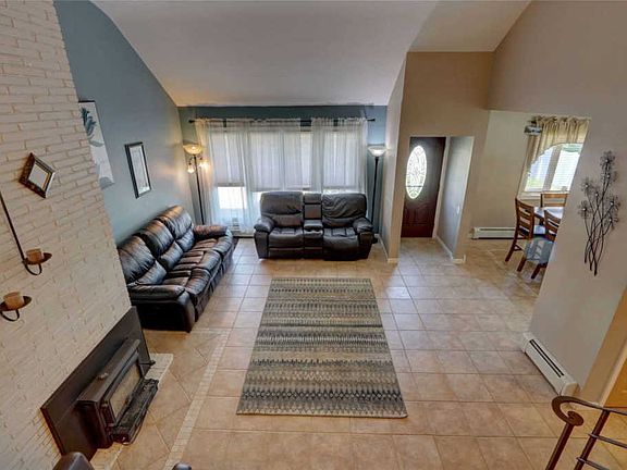 5th image of 6 Frank Ct