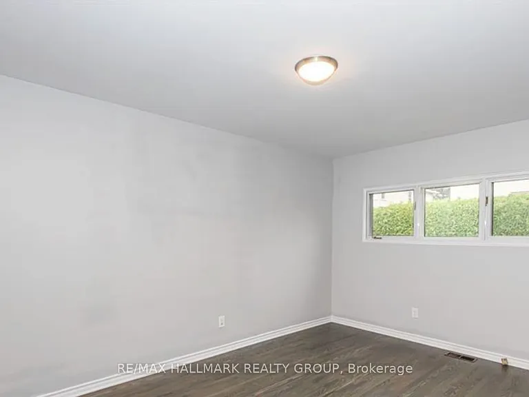 1387 Sault St #A — Photo 13