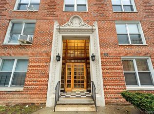 190 72nd St APT 136, Brooklyn, NY 11209