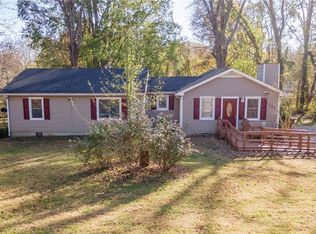 105 W Lakefield Dr, Greensboro, NC 27406