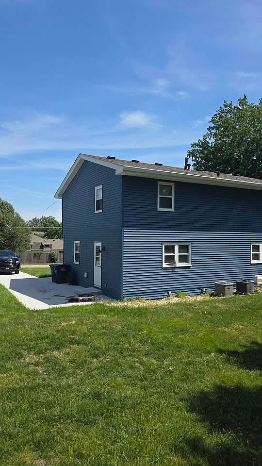 2 bed, 950 sqft, $1,135 — Photo 2