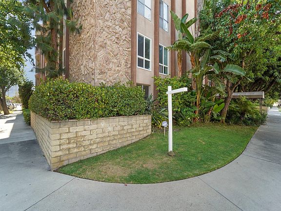3rd image of 2051 S Bentley Ave APT 103