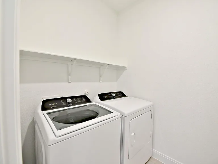 517 Scooter St — Photo 15