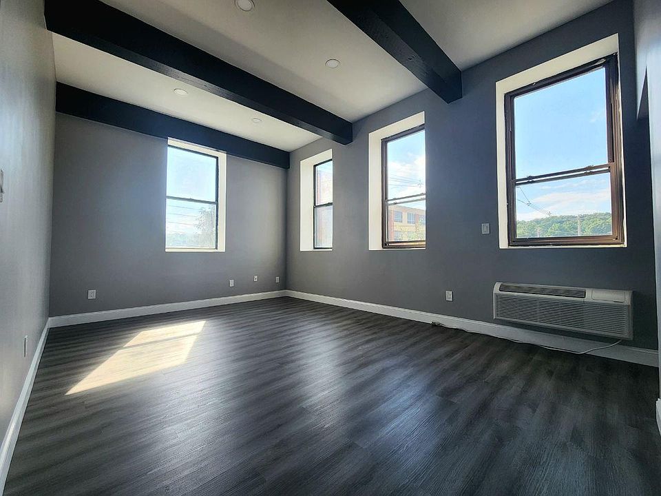 1st image of 69 Sparta Ave #2S