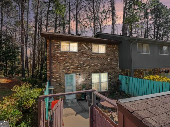 697 Garden Walk Dr, Stone Mountain, GA 30083