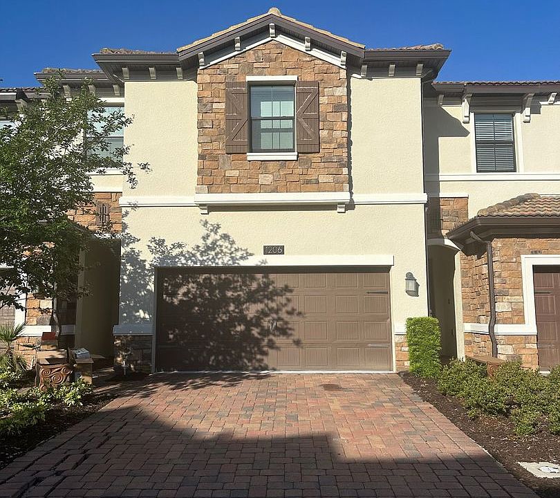 1st image of 1206 Payne Stewart Dr