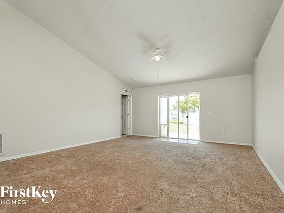 3rd image of 3625 Queens Cove Blvd