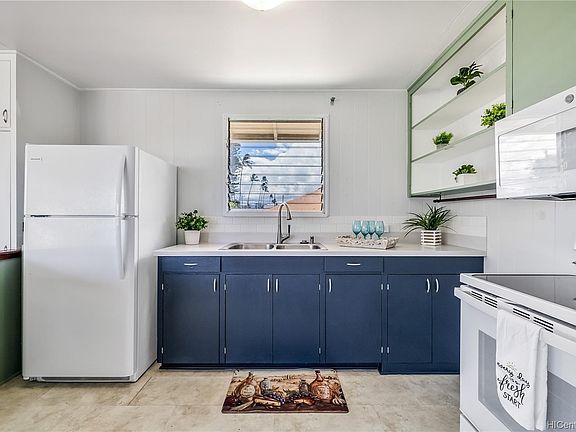Kitchen w new appliances
