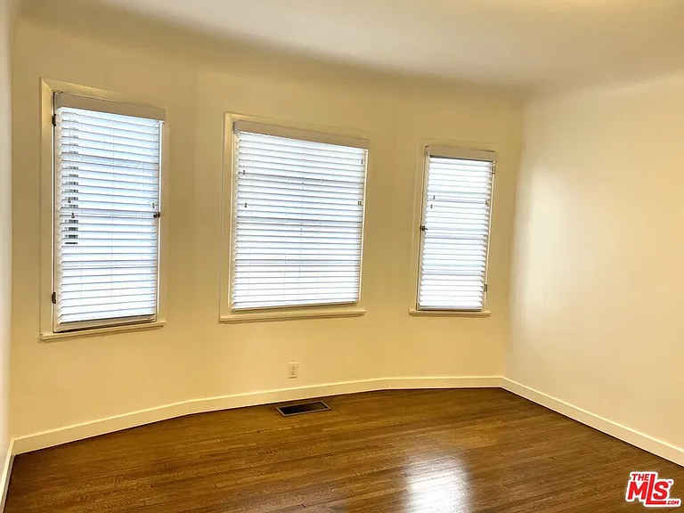 1014 Meadowbrook Ave — Photo 13