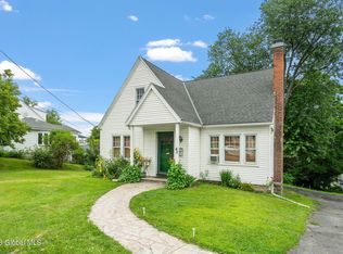 40 McCulloch Ave, Ravena, NY 12143