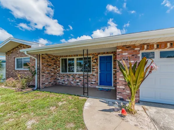 10935 105th Ave, Seminole, FL 33778