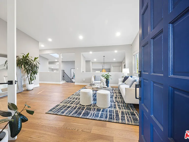28935 W Beach Ln — Photo 10