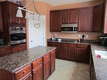 3rd image of 3644 Eddystone Dr