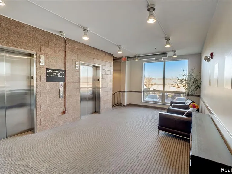 101 S Union St #207 — Photo 6
