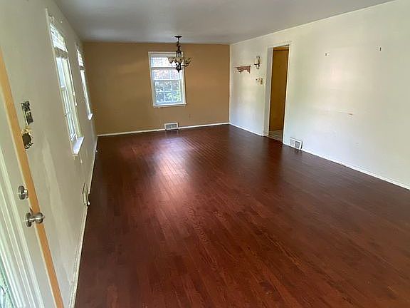 Large Entry Area 