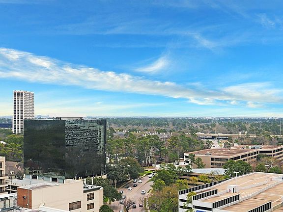4th image of 5001 Woodway Dr Unit 1801