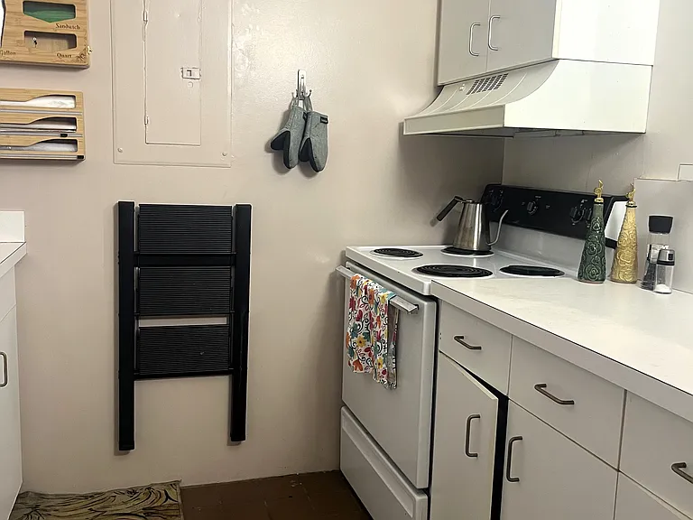 10 Thacher St #4 — Photo 4