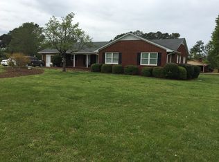 736 Roxboro Rd, Haw River, NC 27258