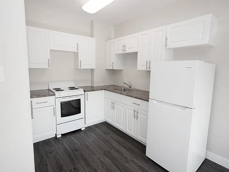 2075 Portage Ave #102 — Photo 21