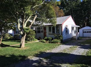 411 10th Ave, East Northport, NY 11731