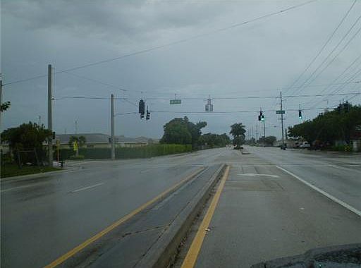 4th image of 4261 NW 31st Avenue