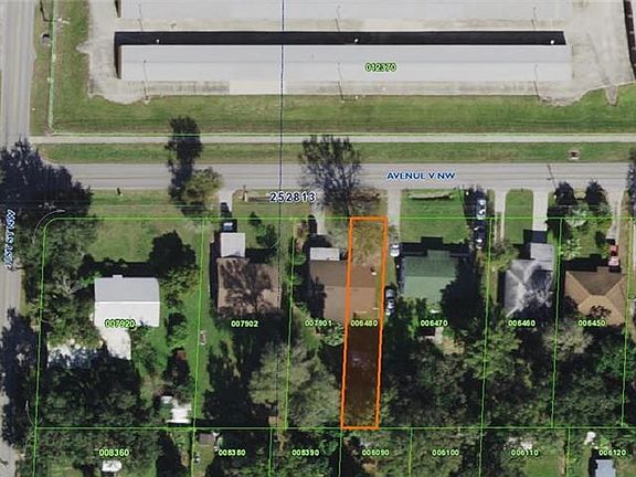 2nd image of 2904 Avenue V NW
