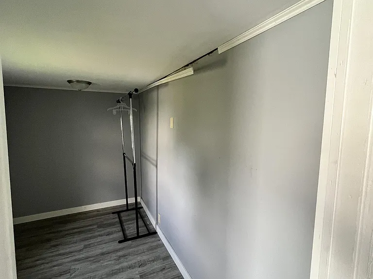 103 E 2nd St #2 — Photo 1