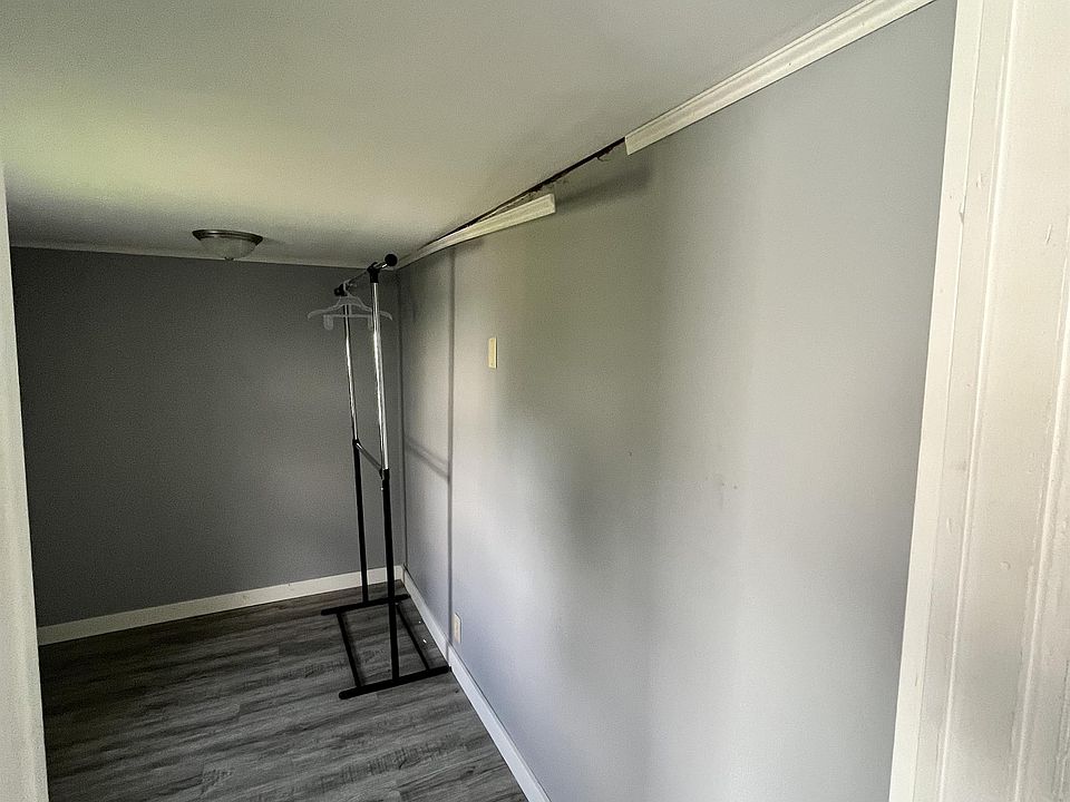 1st image of 103 E 2nd St #2