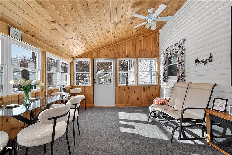 3rd image of 9 Sequoia Drive