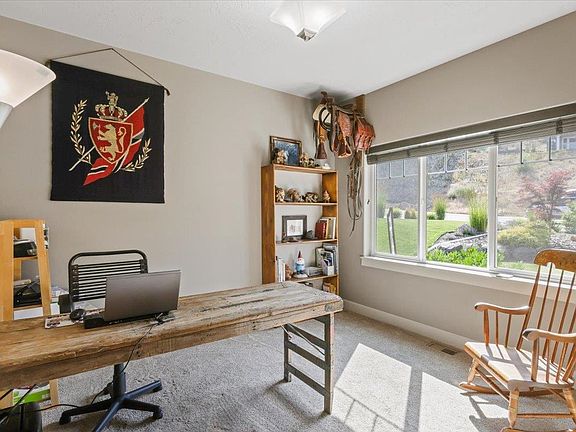 4th image of 13130 E San Juan Ln